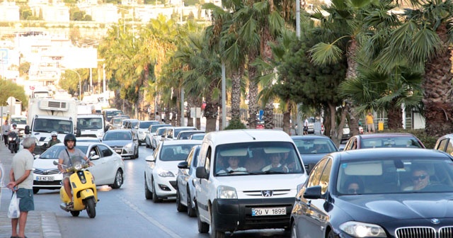 Bodrum’a 3 günde 531 uçak indi, araçlar hareket edemez hale geldi