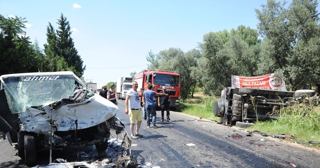 Bursa'da feci kaza: 2’si ağır 6 yaralı