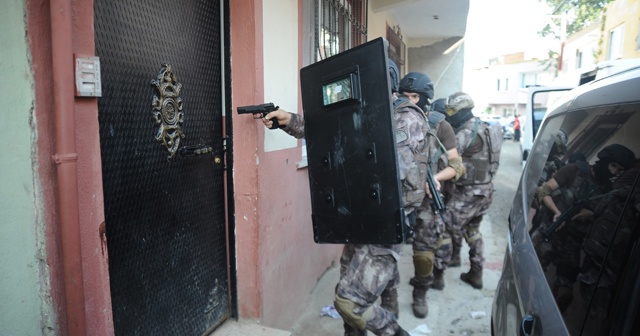 Bursa polisinden uyuşturucuya geçit yok