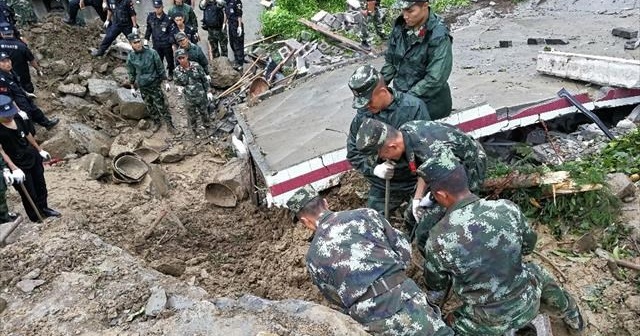 Çin’de toprak kayması: 2 ölü, 25 kayıp