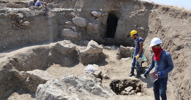 Çorum&#039;da 2 bin yıllık baraj ve höyük bulundu