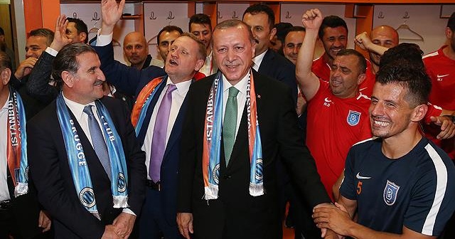 Cumhurbaşkanı Erdoğan, Medipol Başakşehir&#039;i tebrik etti