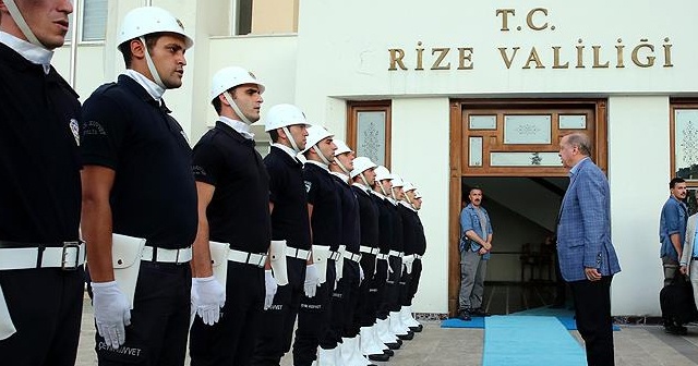 Cumhurbaşkanı Erdoğan Rize Valiliğini ziyaret etti