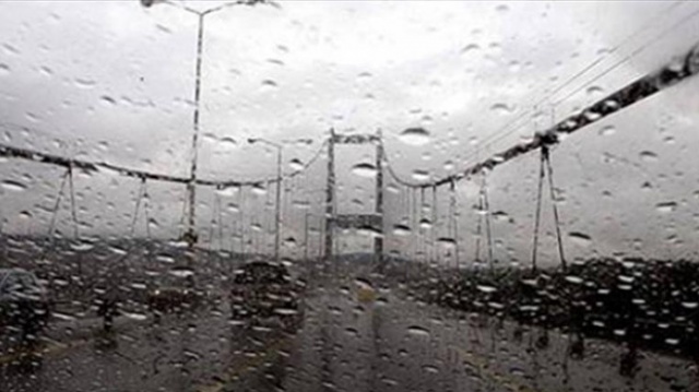 Dikkat! Meteoroloji&#039;den İstanbullulara yağış uyarısı