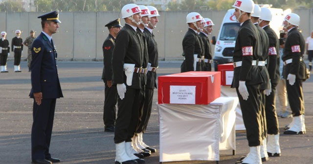 Diyarbakır şehitleri için tören düzenlendi