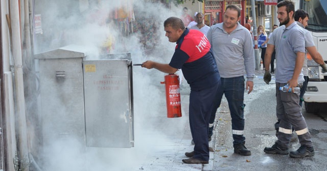 Elektrik trafosundan çıkan duman korkuttu