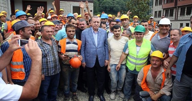 Erdoğan&#039;dan Güneysu Konakları inşaat alanında inceleme
