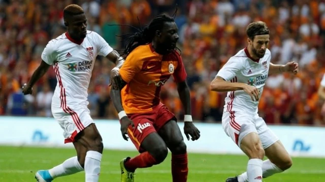 G. Saray, Sivasspor'u 3 golle geçti
