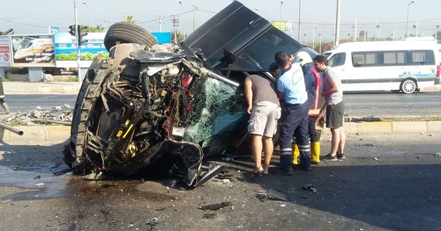 Hurdaya dönen otomobilden emniyet kemeri sayesinde sağ çıktı