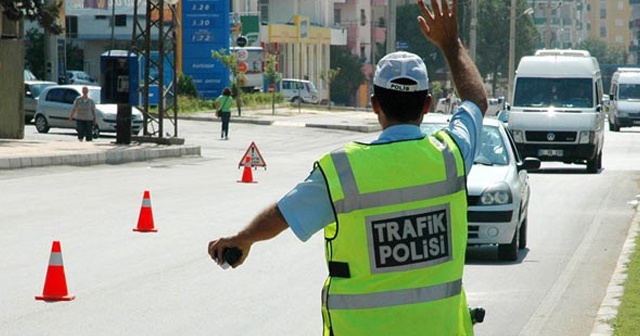 İçişleri Bakanlığı, bayramda 52 bin personelle trafik denetimi gerçekleştirecek