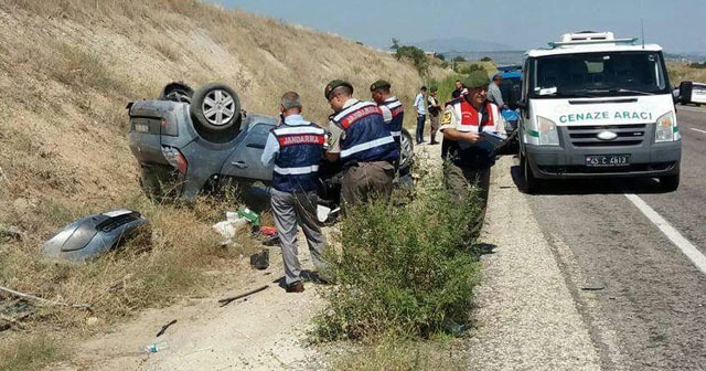 Manisa&#039;da düğün konvoyunda kaza: 1 ölü, 5 yaralı