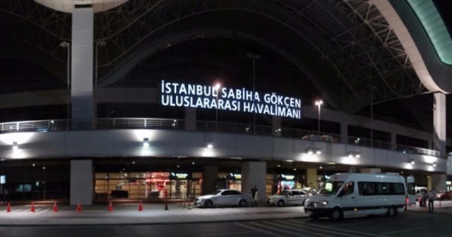 Sabiha Gökçen'de şüpheli valiz paniği