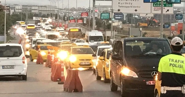 Sabiha Gökçen’e giriş çıkışı yasağı yolcuları mağdur ediyor