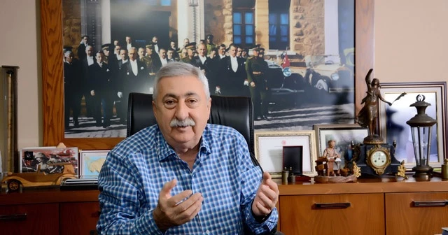 Sıcak hava dondurmacı esnafının yüzünü güldürdü