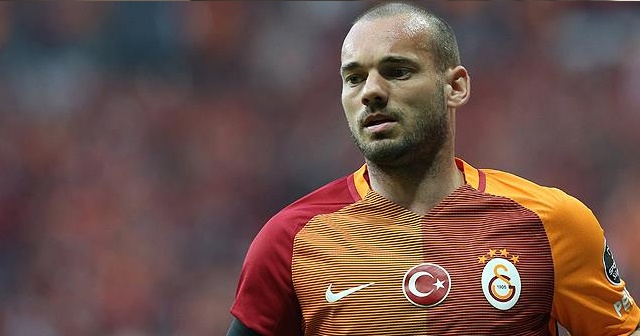 Sneijder resmen Nice&#039;te