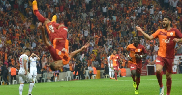 Süper Lig&#039;in İlk Haftasında Galatasaray, Kayserispor&#039;u 4-1 Yendi