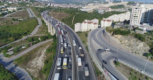 TEM otoyolunda bayram yoğunluğu başladı