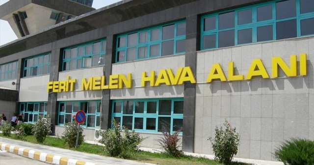 Van Ferit Melen Havalimanı&#039;nda yangın! Uçuşlar ertelendi