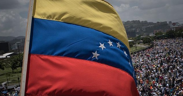 Venezuela&#039;da kurucu meclis toplandı