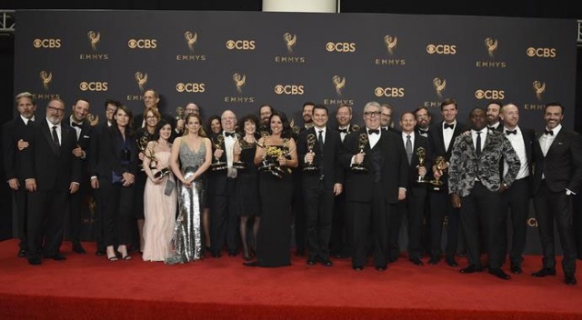 2017 Emmy Ödülleri sahiplerini buldu