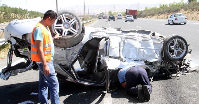 Ankara&#039;da trafik kazası: 2 yaralı