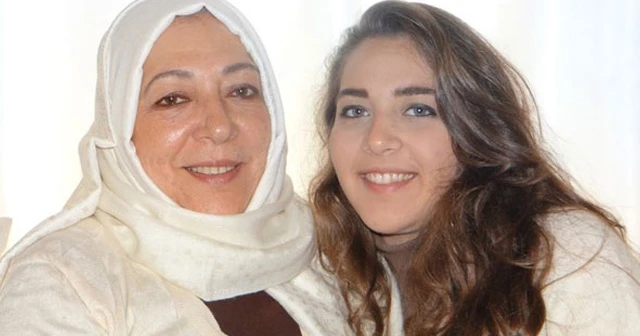 Anne, kız boğazları kesilerek öldürülmüş