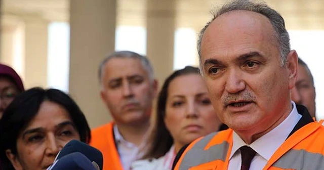 Bakan Özlü'den Antarktika'da üs açıklaması