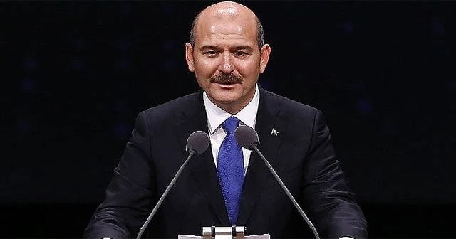 Bakan Soylu: Kimse kusura bakmasın yıkacağız!