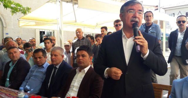 Bakan Yılmaz: &quot;Öğretmen ataması 2018 yılında yapılacak&quot;