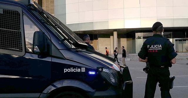 Barcelona&#039;da bomba alarmı!