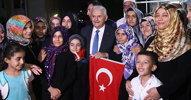 Başbakan Yıldırım&#039;dan şehit ailesine ziyaret