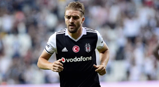 Caner Erkin&#039;e derbide protesto şoku!