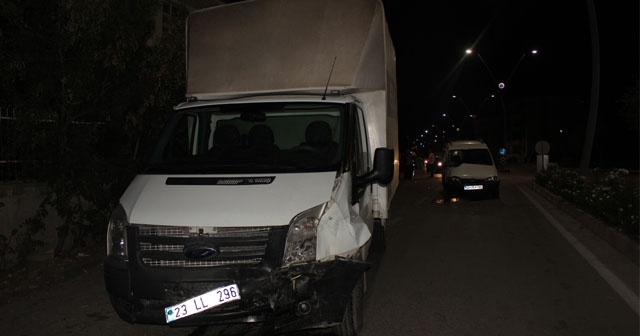 Elâzığ&#039;da trafik kazası: 4 yaralı