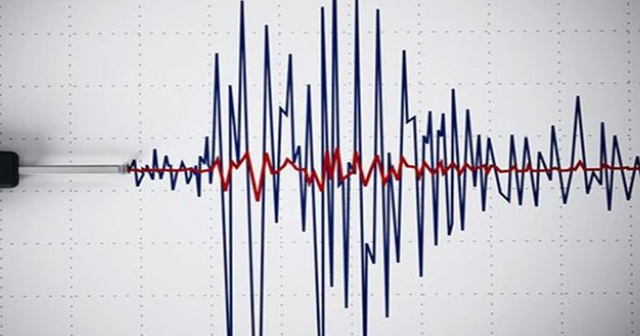 İzmir&#039;de 3.9 büyüklüğünde deprem