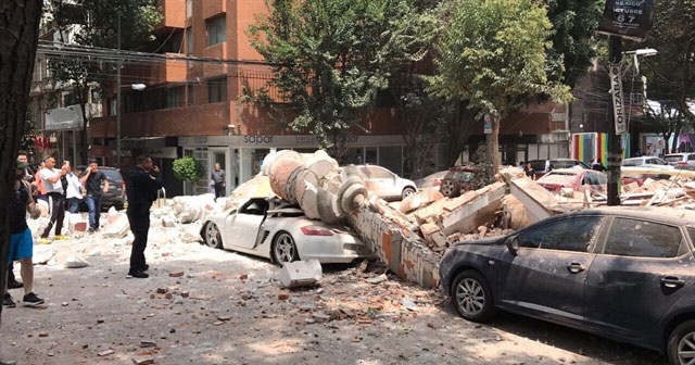 Meksika&#039;da 7,1 büyüklüğünde deprem