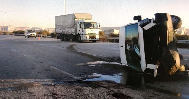 Mevsimlik işçilere ait minibüs devrildi: 11 yaralı