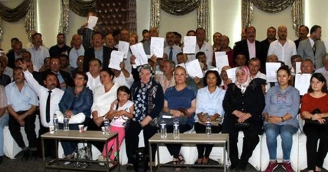 MHP'de sürpriz istifa