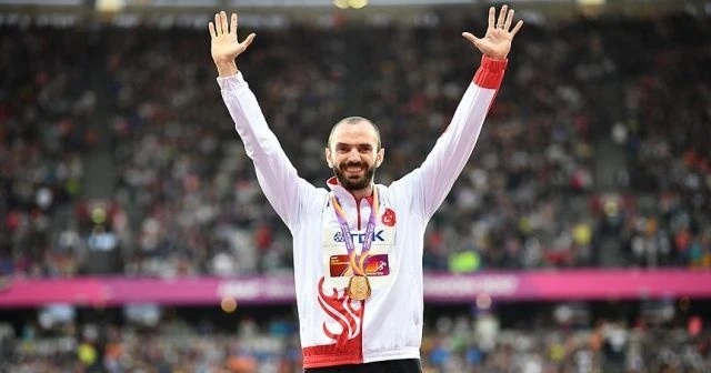 Ramil Guliyev 'Ayın Atleti' ödülüne aday gösterildi