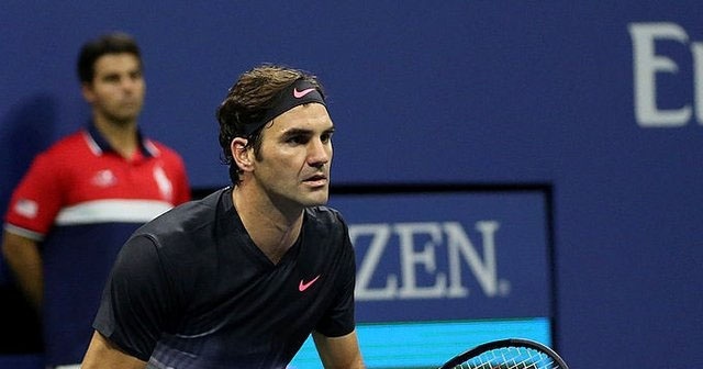 Roger Federer çeyrek finalde