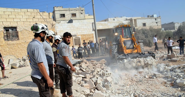 Savaş uçakları Batı Halep’i bombaladı: 3 ölü