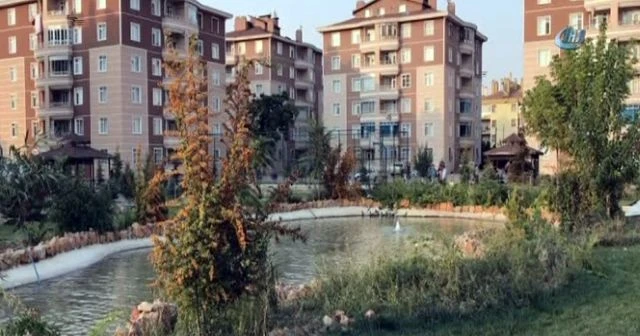 Süs havuzuna düşerek öldü sanılan çocuk hayata döndürüldü