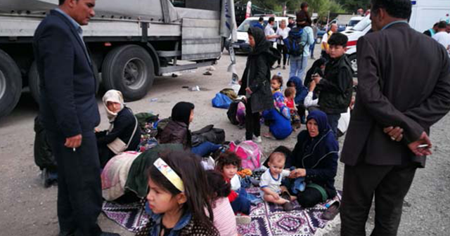 TIR dorsesinde Avrupa&#039;ya kaçmak isteyen 200 göçmen yakalandı