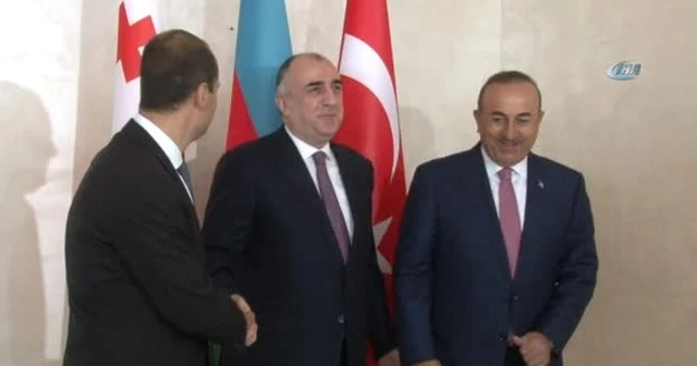 Üçlü dışişleri bakanları toplantısı başladı