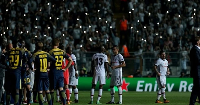 Vodafone Park karanlığa gömüldü