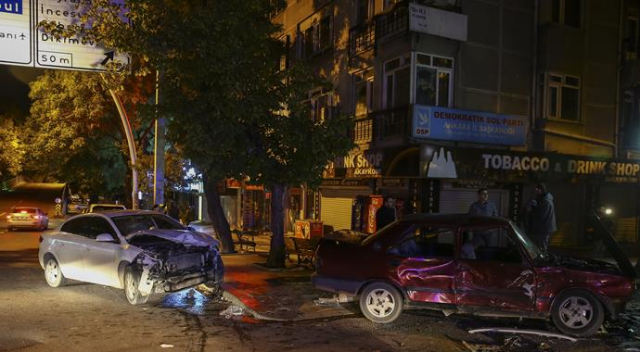 Ankara&#039;da zincirleme trafik kazası: 5 yaralı