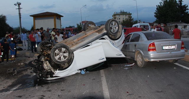 Antalya’da trafik kazası: 6 yaralı