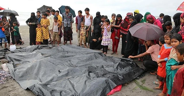 Arakanlı Müslümanları taşıyan tekne battı: 23 ölü