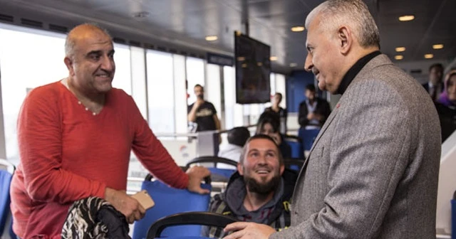 Başbakan Yıldırım, feribotta kaptan köşküne çıktı