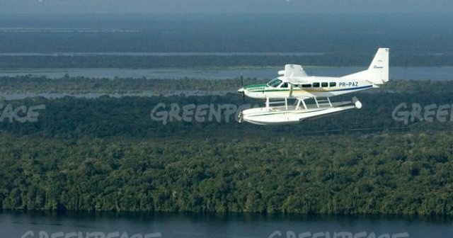 Brezilya&#039;da Greenpeace uçağı düştü