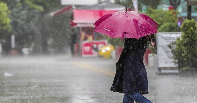 Bugüne dikkat! Beklenen yağmur geldi, sıcaklık düşecek